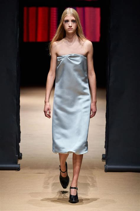 prada spring collection 2023